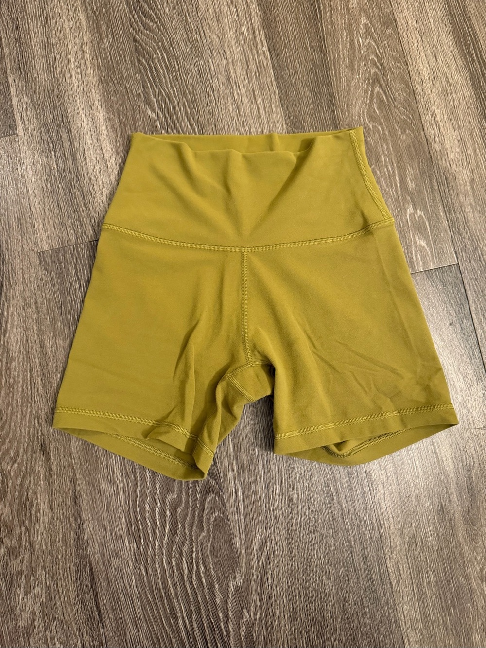 Aritzia TnAction Biker Shorts